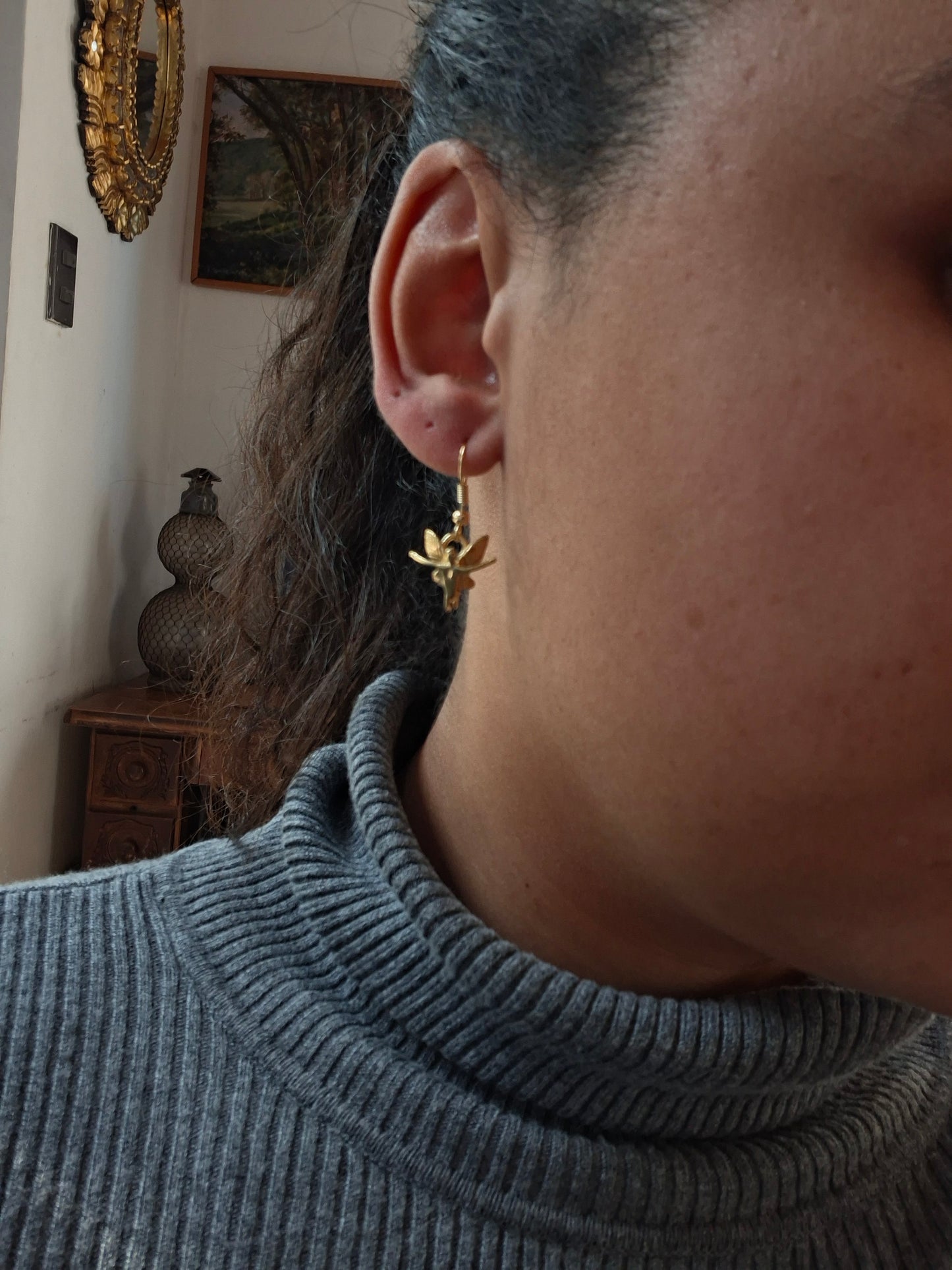 Aros Hada Elena gancho simple bronce bañado en oro
