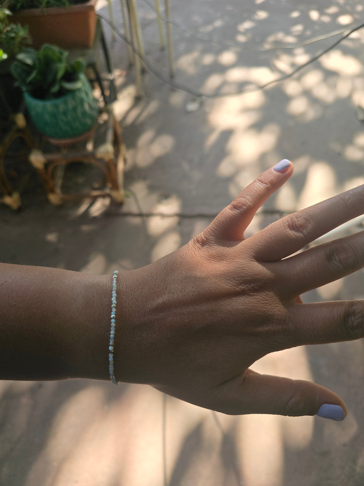 Pulsera delgada celestina y plata 950