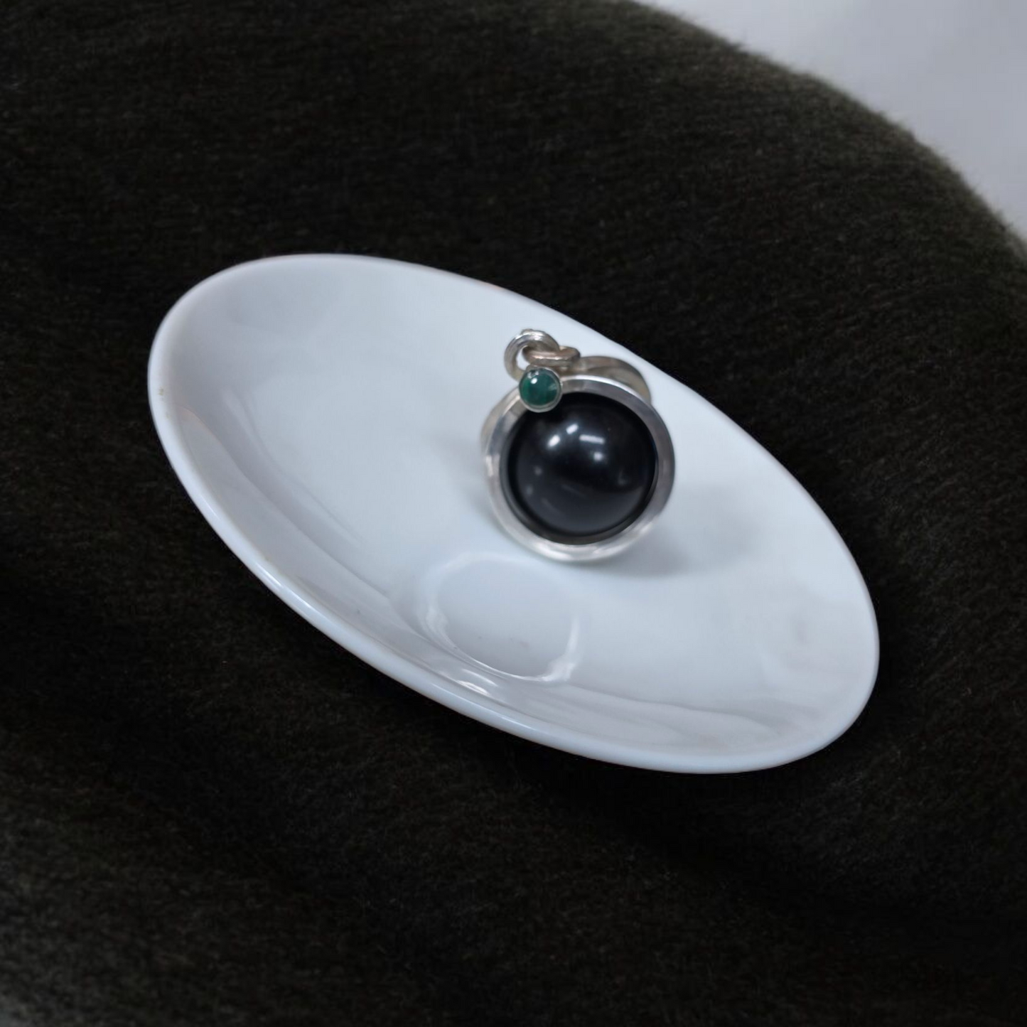 Colgante esfera antiestrés de Onix y Malaquita en plata 950