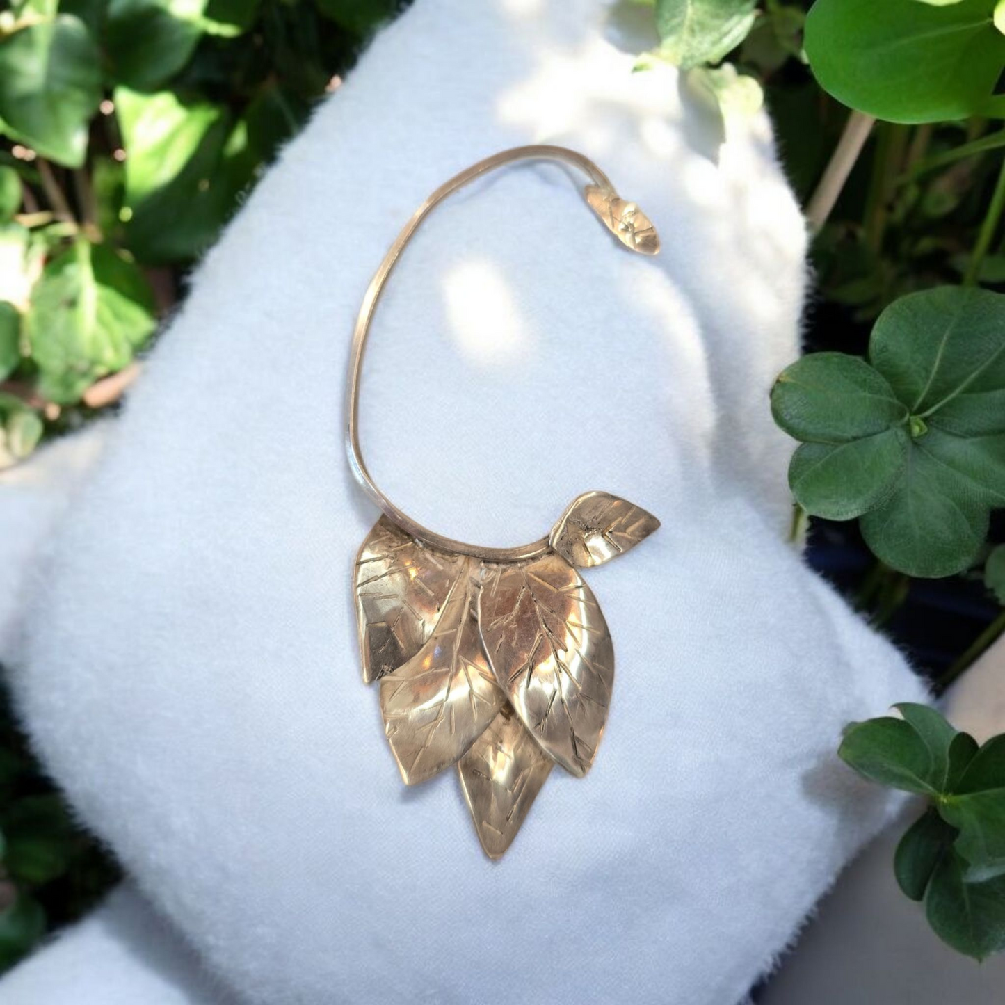 Ear Cuff de hojas Ninfa de plata 950