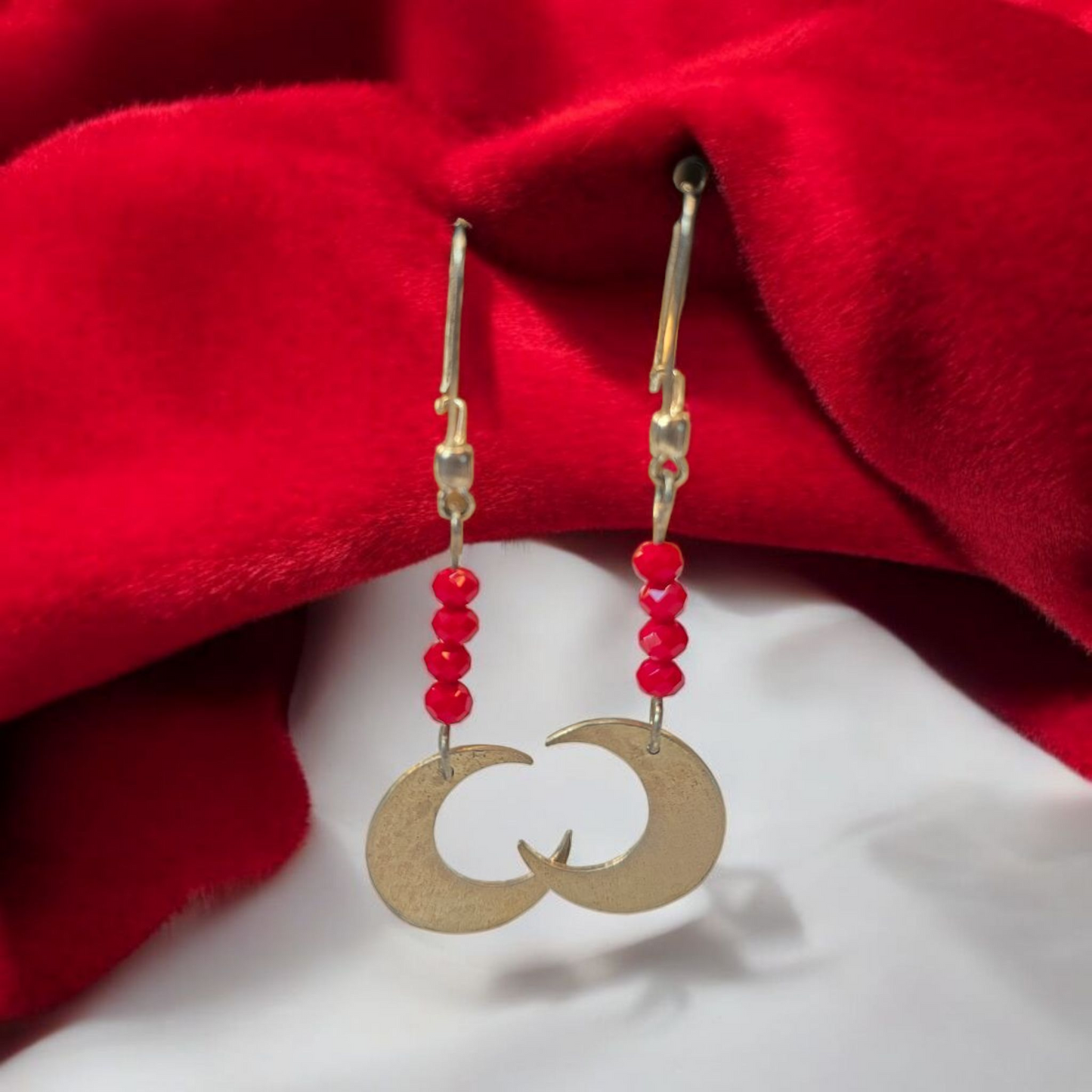 Aros Lunares de plata 950 con cristales rojos