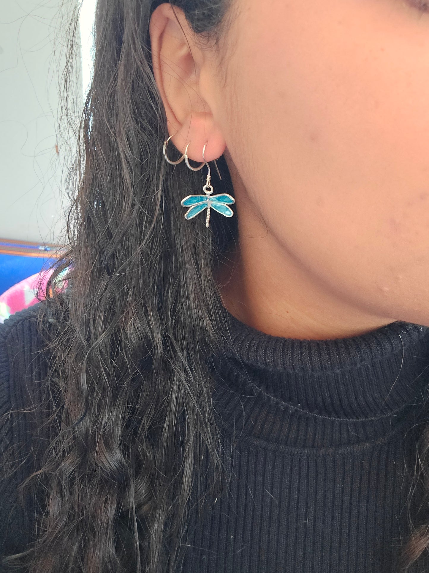 Libélula plata 950 gancho mediano encapsulada azul