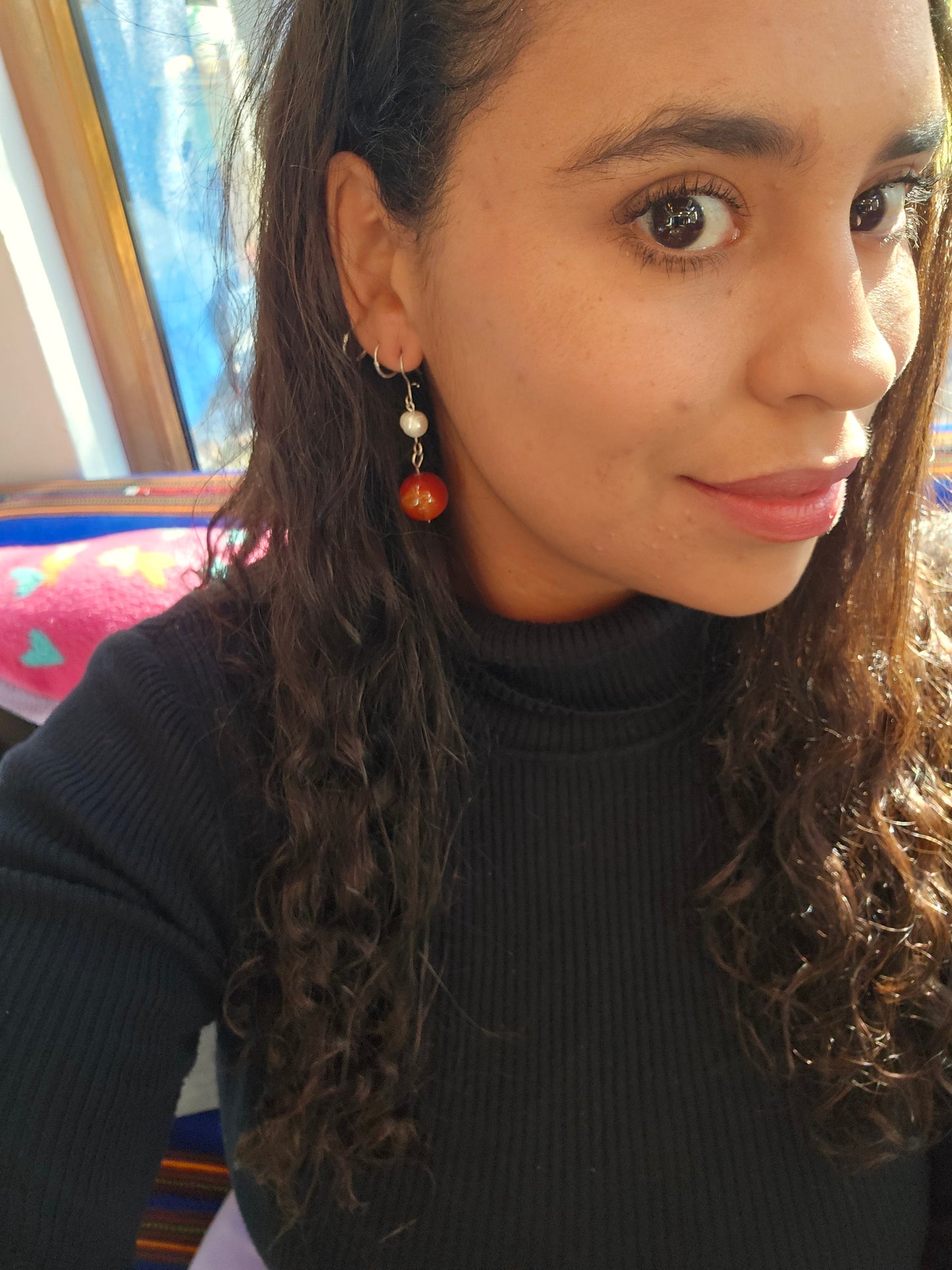 Aros esfera de plata, Cornalina y Perla de río