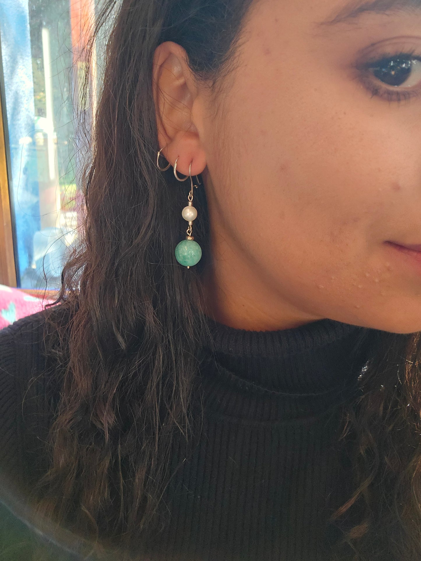 Aros esfera de plata, Amazonita y Perla de río