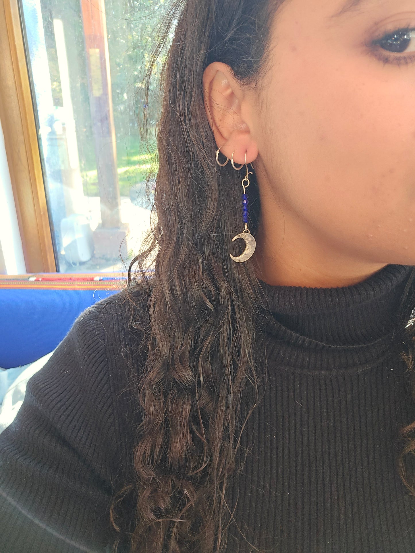 Aros Lunares de plata 950 con cristales azules