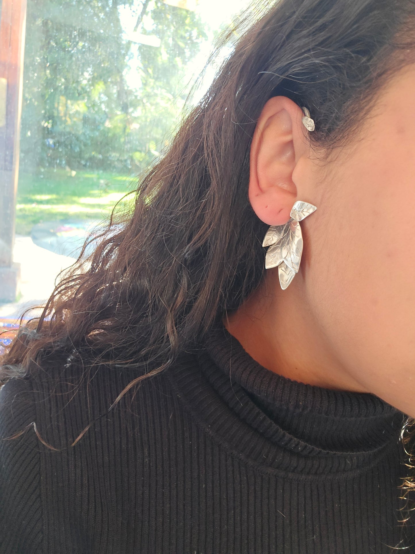 Ear Cuff de hojas Ninfa de plata 950