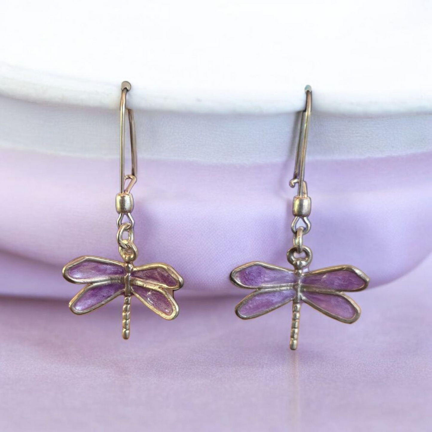 Libélula plata 950 gancho mediano encapsulada morada