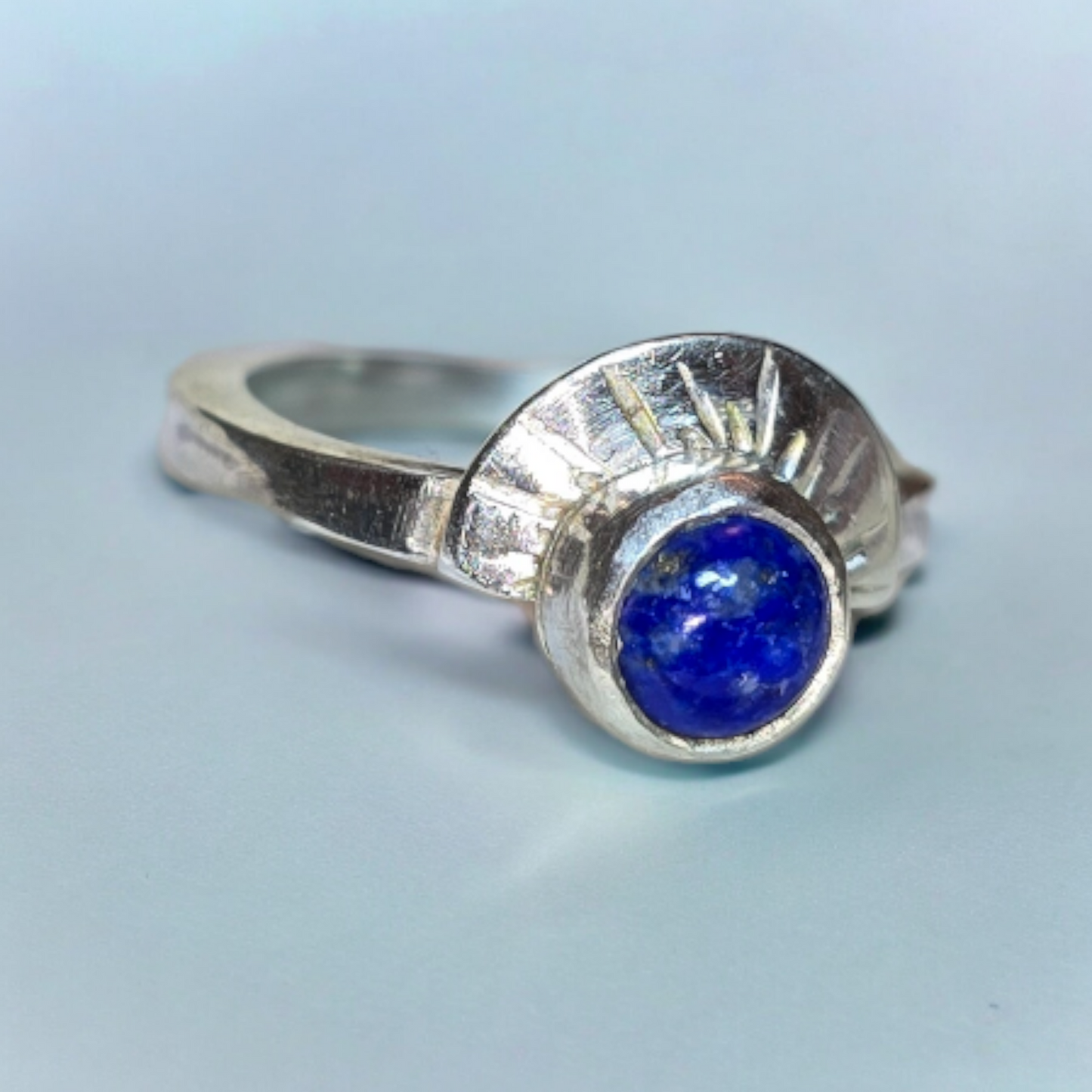 Anillo Inka Lapislázuli en plata 950