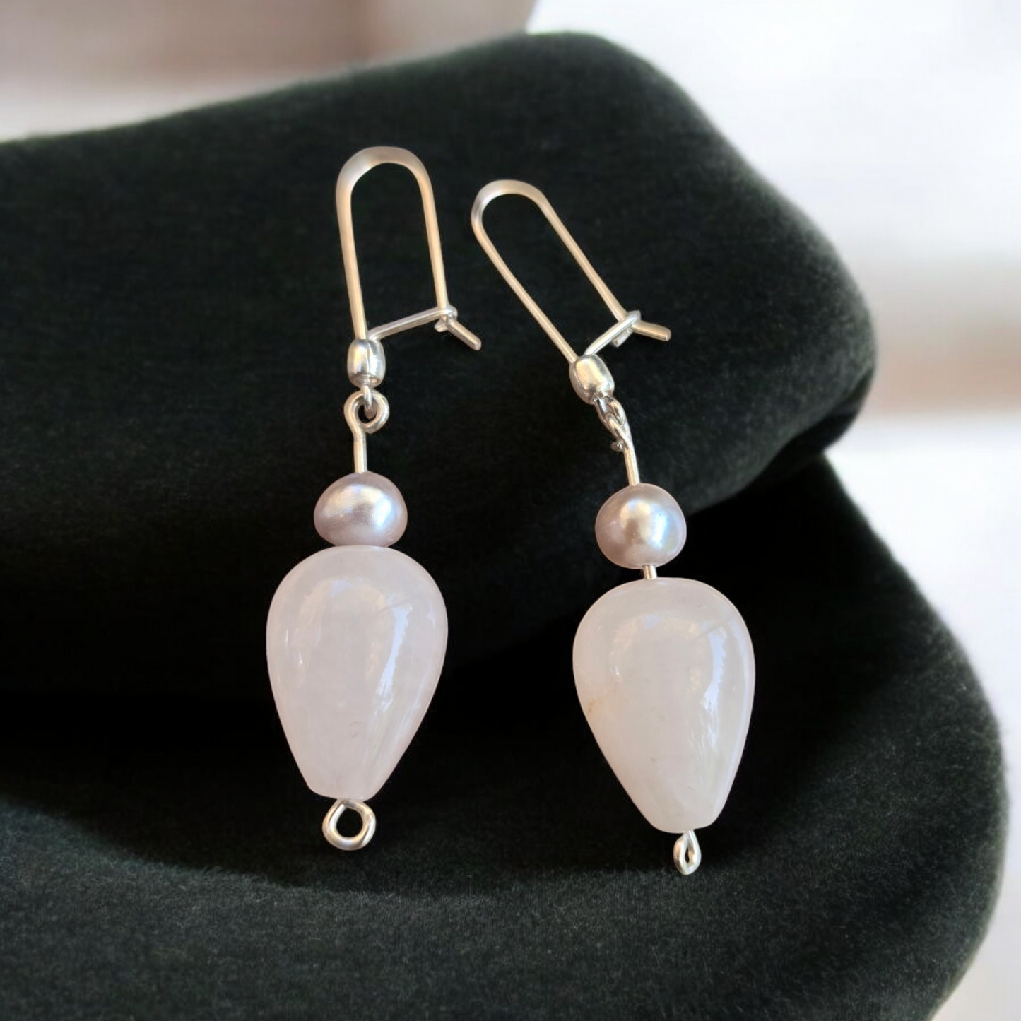 Aros cuarzo pálido gota invertida y perla rosada con plata 950