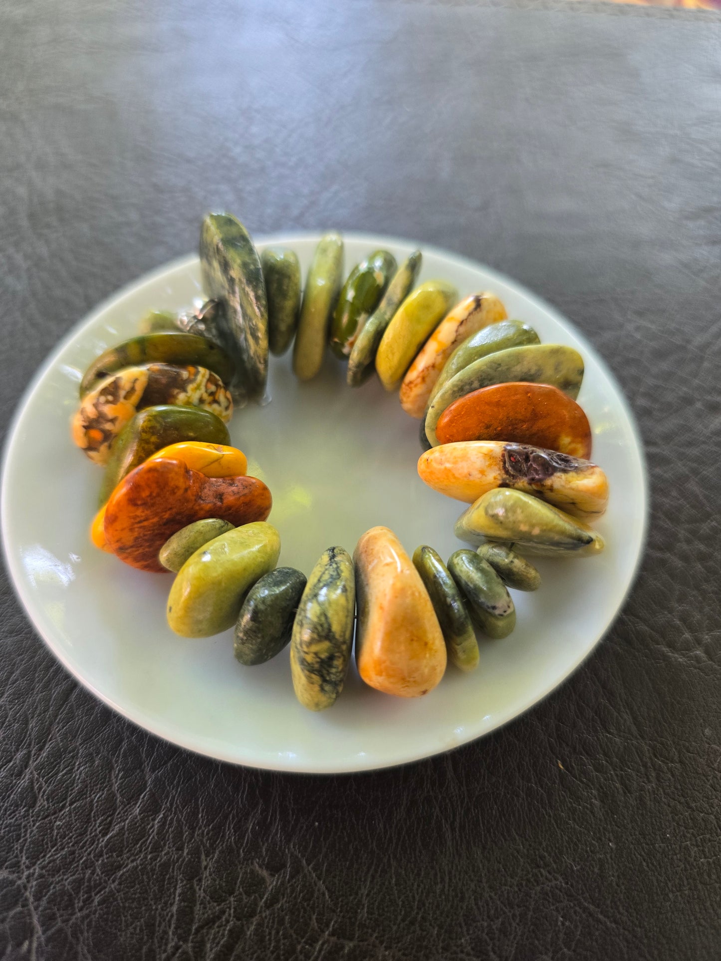 Pulsera gigante Jaspe verde y naranjo con gancho timón